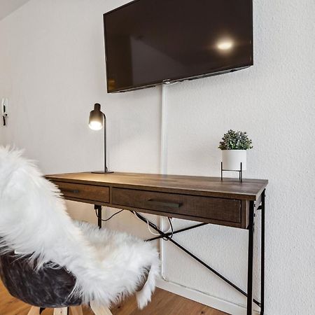 Comfort Apartment - Self-Check-In - 2 Schlafzimmer - Bis 5 Pers - Zentrumnah - Parkplatz - Wifi - Balkon Neunkirchen  Exteriör bild