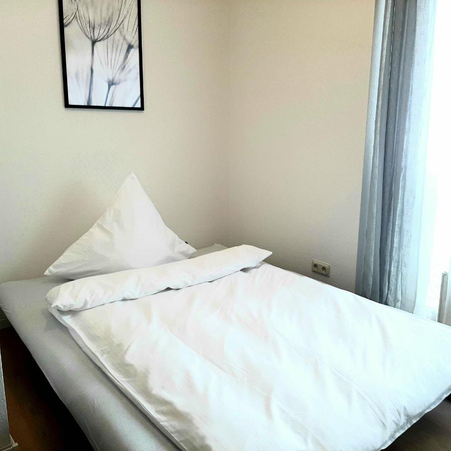 Comfort Apartment - Self-Check-In - 2 Schlafzimmer - Bis 5 Pers - Zentrumnah - Parkplatz - Wifi - Balkon Neunkirchen  Exteriör bild